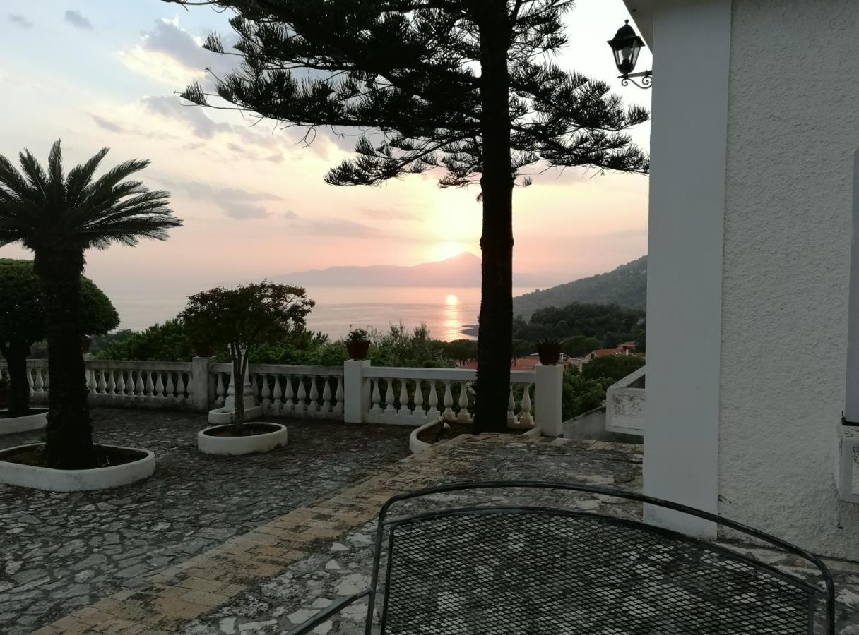 Villa Venezuela 1° Piano Maratea Exteriér fotografie